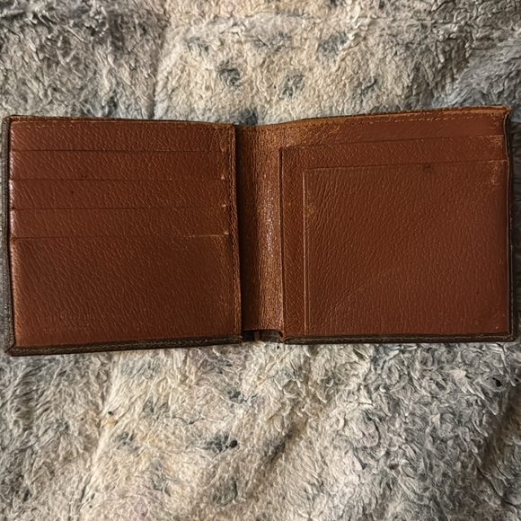 Men’s or Women’s super vintage Louis Vuitton men’s Bi-Fold wallet. 6/10 but 🔥🔥 - Picture 4 of 11